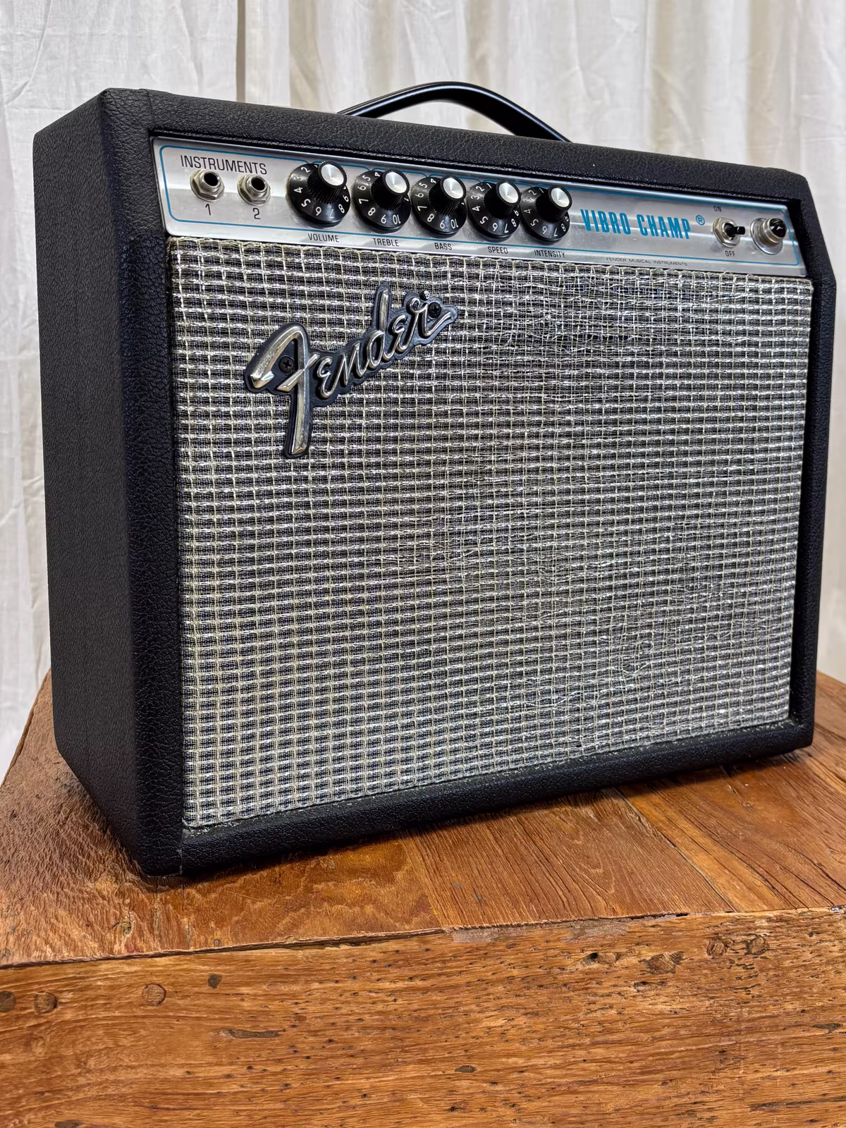 Fender Vibro Champ - 11